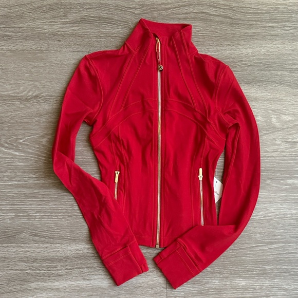 Lululemon’s Define Cropped Jacket Nulu NY - Picture 2 of 4